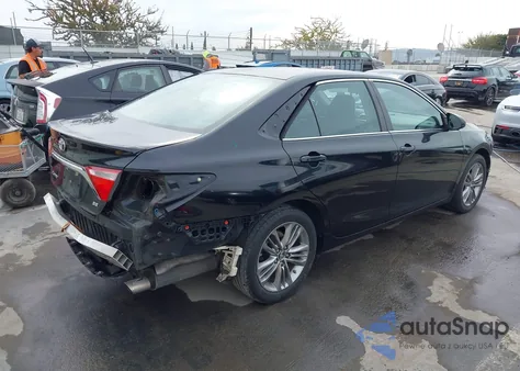 2015 Toyota Camry Se z USA, uszkodzony, nr VIN 4T1BF1FK8FU076665